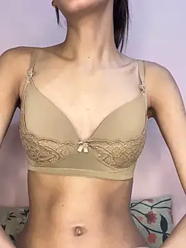 Hotty kaira online show from October 2025 12:41:02 PM