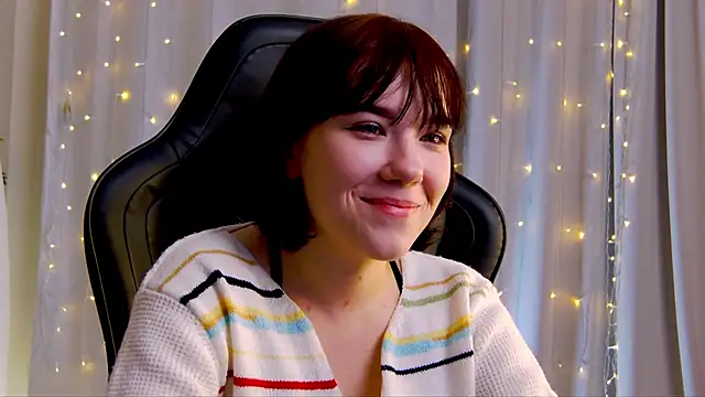 Kelly foox online show from October 2025 09:17:02 AM