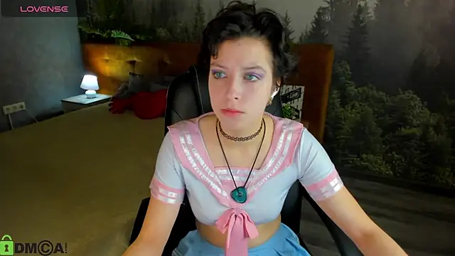 Snapshot of Sara_Frayer chatting on October 2025 12:44:02 AM Sara Frayer online show from October 2025 12:44:02 AM