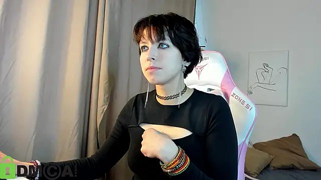 Snapshot of Sara_Frayer chatting on October 2025 09:02:01 AM Sara Frayer online show from October 2025 09:02:01 AM