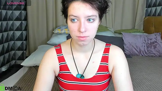 Snapshot of Sara_Frayer chatting on November 2025 01:16:02 AM Sara Frayer online show from November 2025 01:16:02 AM