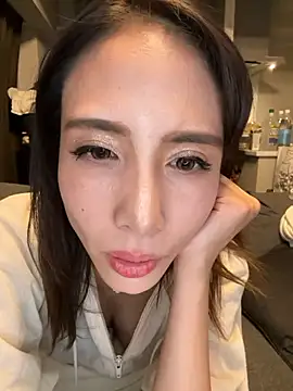 rena rena rena online show from October 2025 03:19:02 PM