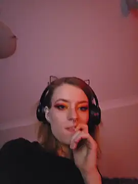 Snapshot of lonely_Cosplay_chick chatting on October 2025 01:34:01 PM lonely Cosplay chick online show from October 2025 01:34:01 PM