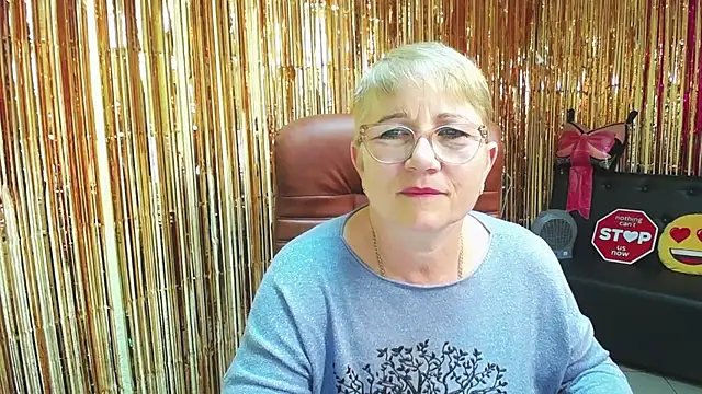 Snapshot of lunarossa_ chatting on October 2025 06:21:02 AM lunarossa online show from October 2025 06:21:02 AM
