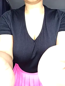 Sultrytits6 online show from October 2025 07:40:01 PM