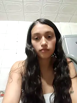 Snapshot of Camila-lol chatting on October 2025 02:21:01 AM Camila-lol online show from October 2025 02:21:01 AM