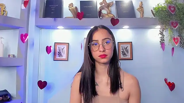 Alana Martinez  online show from February 2026 12:44:02 PM