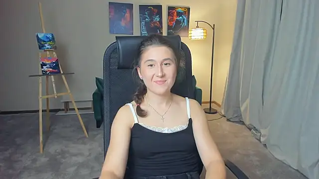 VitaAshe online show from October 2025 03:21:02 PM