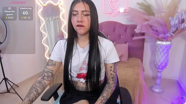 HISIS TAY online show from October 2025 11:52:02 AM