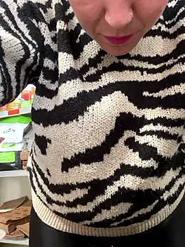 Daiana Andra online show from October 2025 10:16:02 AM