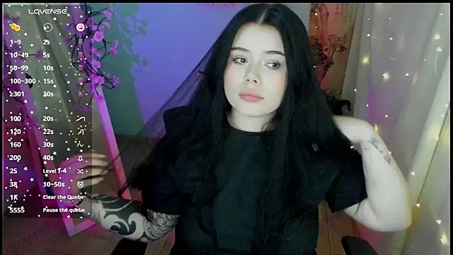 Snapshot of Mona_Esty chatting on May 2026 08:20:01 AM Mona Esty online show from May 2026 08:20:01 AM