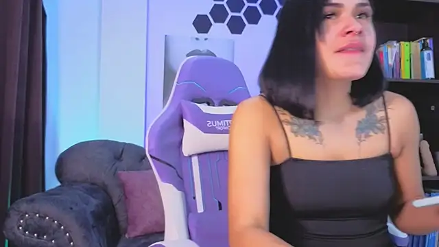 Violet Jhonson online show from January 2026 03:58:02 PM