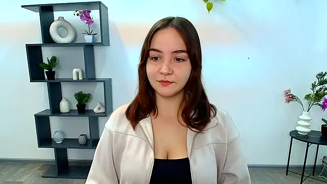 Snapshot of OliviaMontgommery chatting on October 2025 05:43:02 AM OliviaMontgommery online show from October 2025 05:43:02 AM