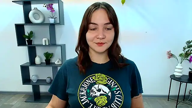 Snapshot of OliviaMontgommery chatting on October 2025 05:08:02 AM OliviaMontgommery online show from October 2025 05:08:02 AM