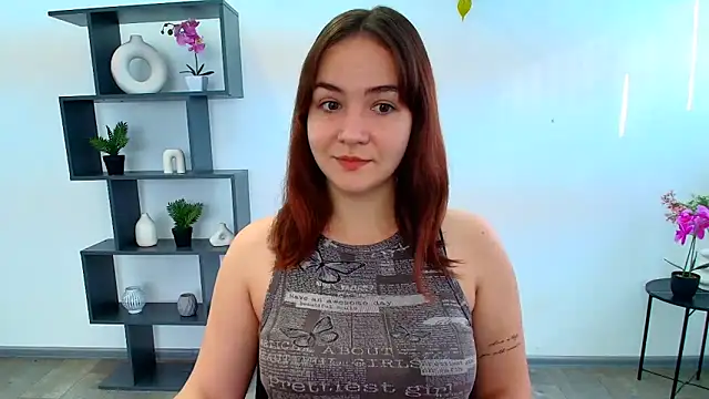 Snapshot of OliviaMontgommery chatting on October 2025 06:08:01 AM OliviaMontgommery online show from October 2025 06:08:01 AM