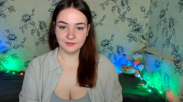 Snapshot of OliviaMontgommery chatting on May 2026 11:17:01 AM OliviaMontgommery online show from May 2026 11:17:01 AM