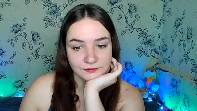 Snapshot of OliviaMontgommery chatting on May 2026 12:46:01 PM OliviaMontgommery online show from May 2026 12:46:01 PM
