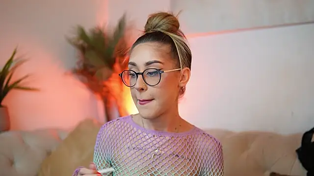 AileenKiss online show from November 2025 08:19:01 PM