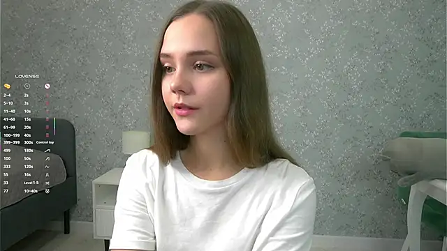 Snapshot of SweetSaraPie chatting on October 2025 07:01:02 PM SweetSaraPie online show from October 2025 07:01:02 PM