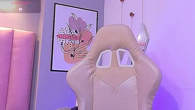 CamilaLevy online show from October 2025 12:29:01 PM