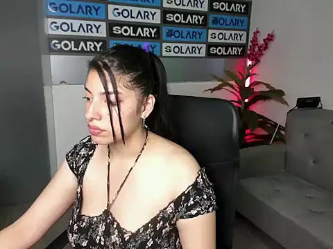 Violetta Swett  online show from October 2025 12:35:01 PM