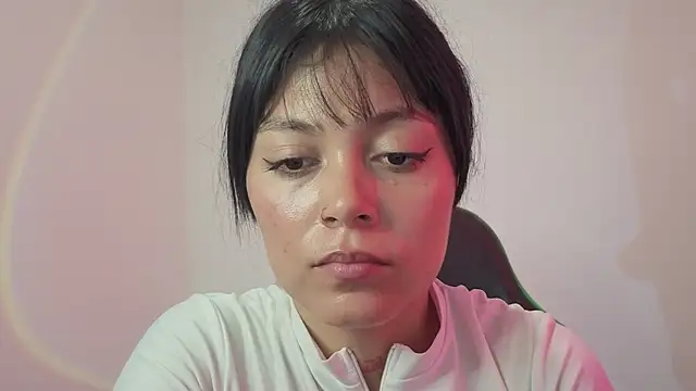 Qadeshoficial online show from March 2026 06:41:02 PM