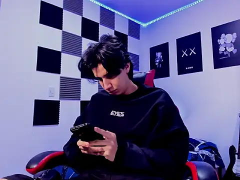 jeycobb online show from December 2025 12:03:02 PM