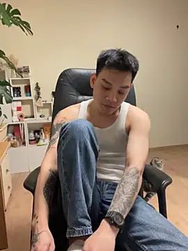 Snapshot of latava chatting on October 2025 04:02:02 PM latava online show from October 2025 04:02:02 PM