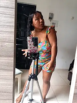 Snapshot of Rosario-castro chatting on October 2025 03:31:02 PM Rosario-castro online show from October 2025 03:31:02 PM