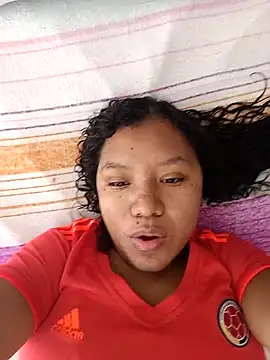 Snapshot of Rosario-castro chatting on October 2025 06:15:01 PM Rosario-castro online show from October 2025 06:15:01 PM