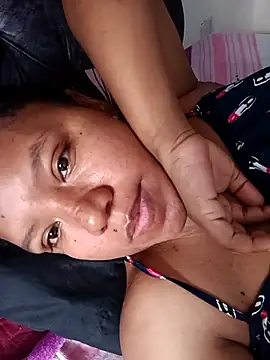 Snapshot of Rosario-castro chatting on October 2025 12:07:02 PM Rosario-castro online show from October 2025 12:07:02 PM