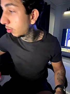 RealGdiass online show from December 2025 05:25:01 AM