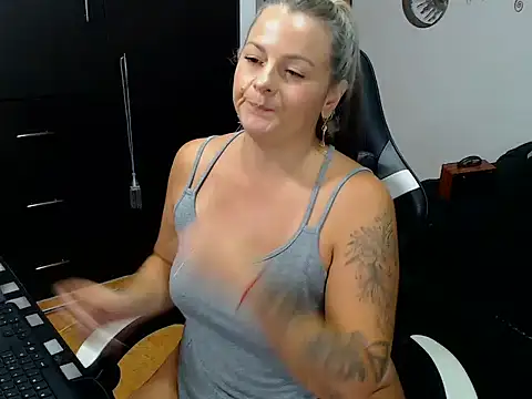 Snapshot of perlagoloza05 chatting on October 2025 03:36:02 AM perlagoloza05 online show from October 2025 03:36:02 AM