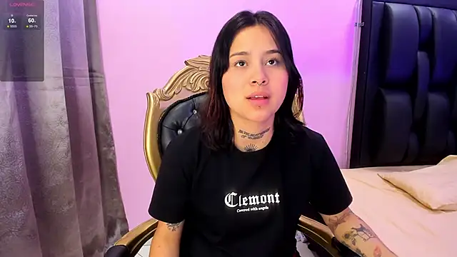 Nixielee  online show from October 2025 12:38:01 PM