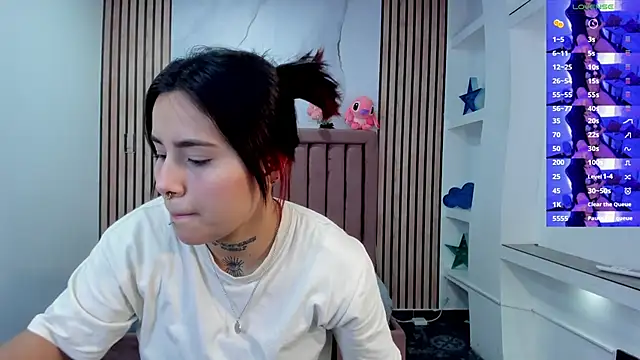 Nixielee  online show from November 2025 07:30:01 PM