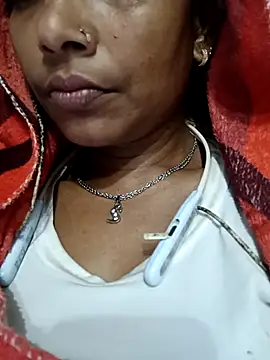 Hotty-romi3 online show from November 2025 05:44:02 PM