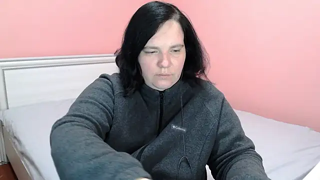  alexandra ray  online show from October 2025 07:30:01 AM