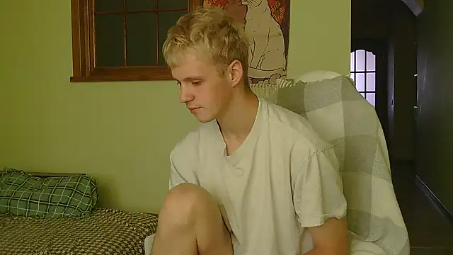 Snapshot of _Timmy_Boy_ chatting on October 2025 07:30:01 AM Timmy Boy online show from October 2025 07:30:01 AM