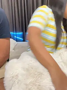 vickyandtania online show from February 2026 05:14:01 PM