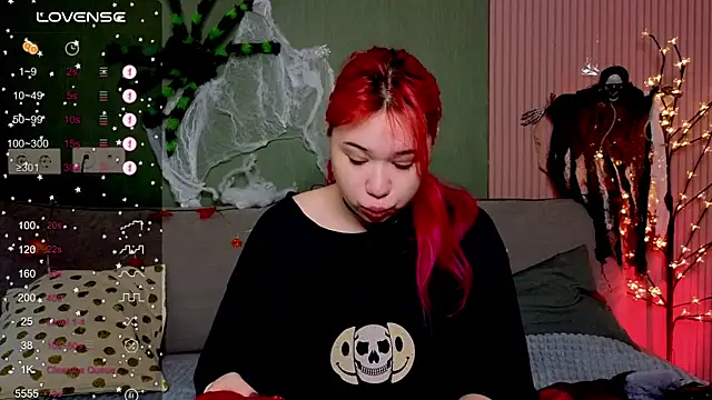 Klee Love online show from October 2025 04:20:02 AM