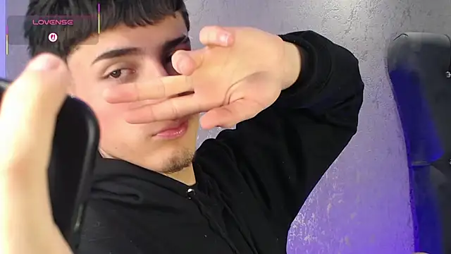 MateoMitchell online show from December 2025 03:44:01 AM