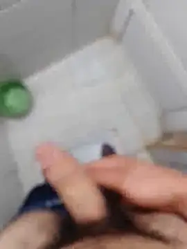 Iuhggikk online show from October 2025 02:03:02 PM