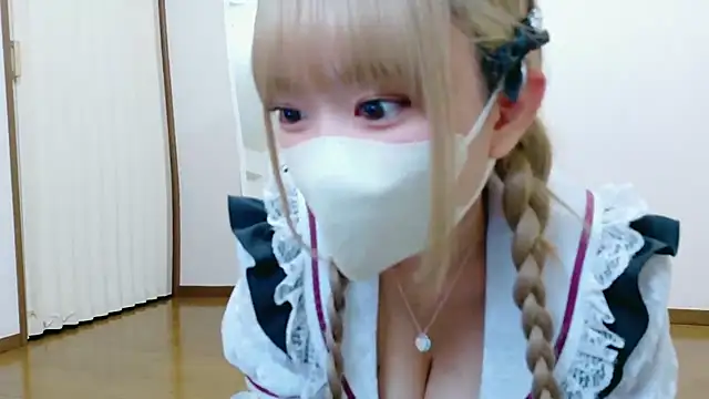 Snapshot of Rinka_Icup_xx chatting on October 2025 01:40:02 PM Rinka Icup xx online show from October 2025 01:40:02 PM