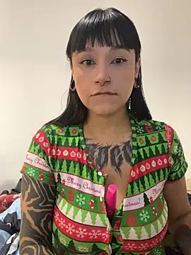 kyttyDanny online show from October 2025 04:26:01 PM