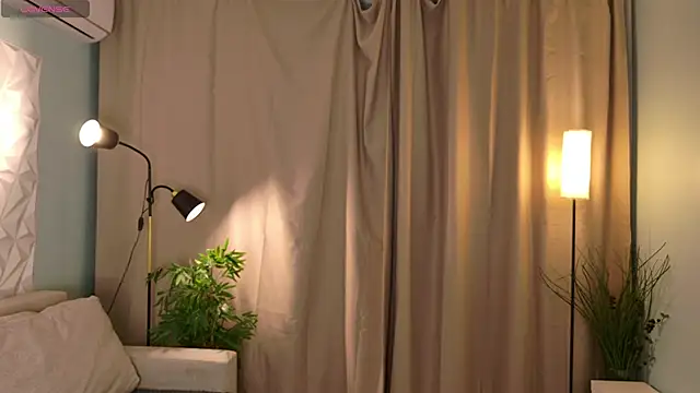 Playful Lia online show from November 2025 02:05:02 PM