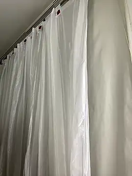 Rose monroee online show from April 2026 07:33:01 PM