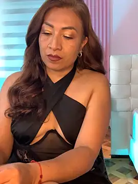 Snapshot of CharlotteMilf_ chatting on October 2025 02:26:01 PM CharlotteMilf online show from October 2025 02:26:01 PM