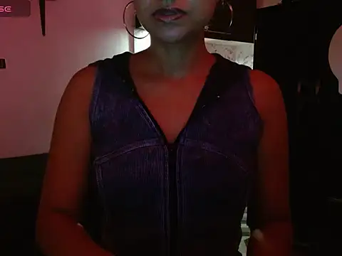 Snapshot of Seductress_Malia chatting on July 2026 02:36:01 PM Seductress Malia online show from July 2026 02:36:01 PM
