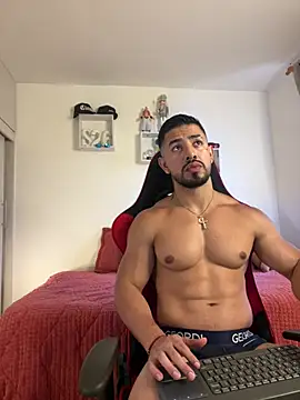 Ezzio Scolaro online show from April 2026 10:34:02 PM