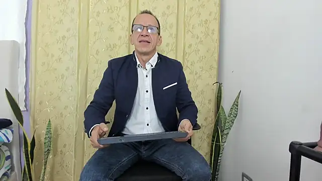  axelking  online show from April 2026 11:35:01 AM